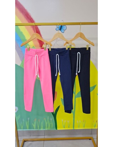 ✨ A legging perfeita pra brilhar nos dias frios chegou! ✨