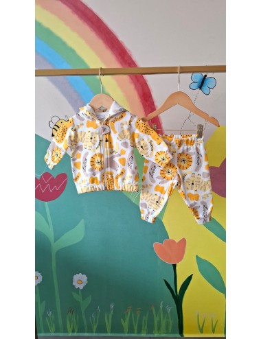 🦁✨ Conjunto Infantil Safari – Casaco com Capuz + Calça ✨🦁