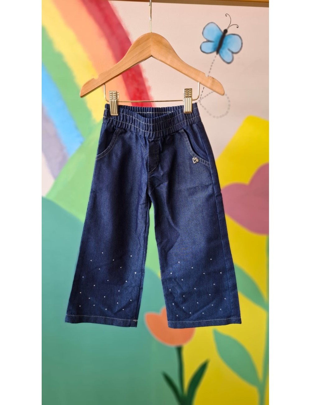 Calça Jeans Infantil Azul com Detalhes de Strass