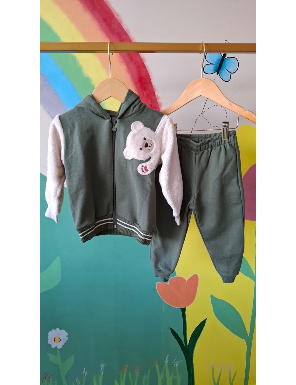 Conjunto de Moletom Infantil com Estampa de Urso em Alto Felpada