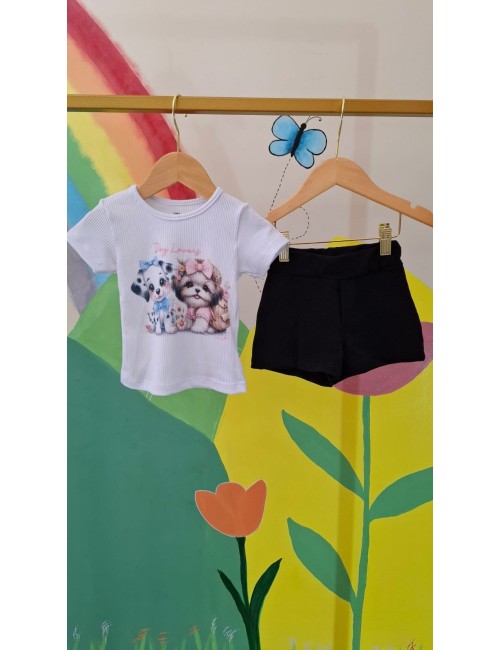 Conjunto Infantil de Camiseta com Estampa de Cachorros e Shorts